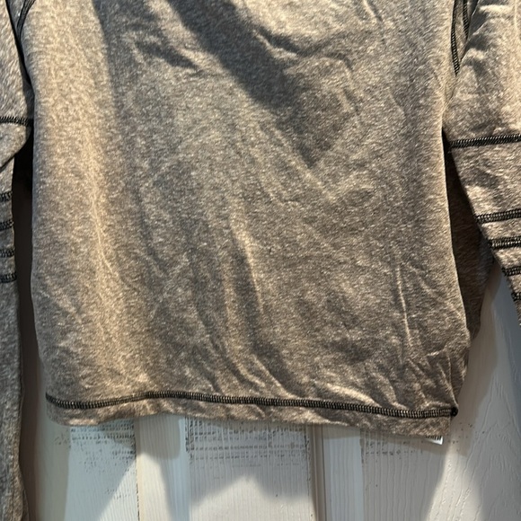 FP Movement Free People Gray Imagination Off Shoulder Piping Tee XS Top Shirt - Picture 7 of 9